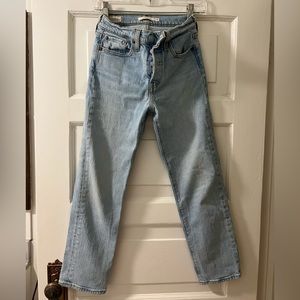 Levi’s Wedgie Straight